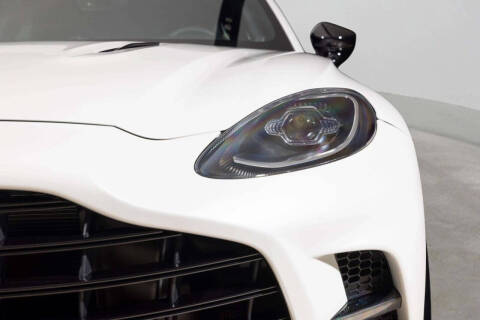 2025 Aston Martin DBX 707