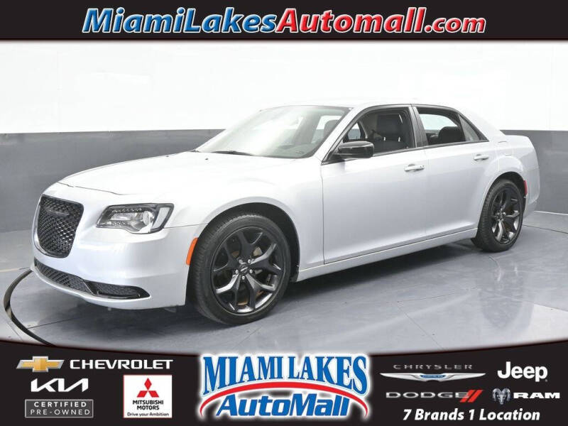 2021 Chrysler 300 Touring