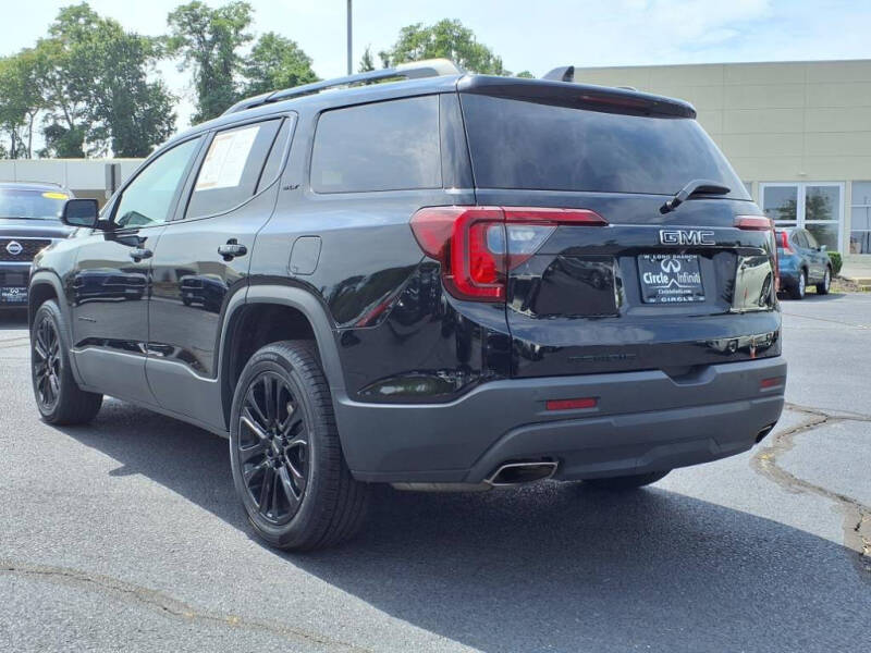 2021 GMC Acadia SLT