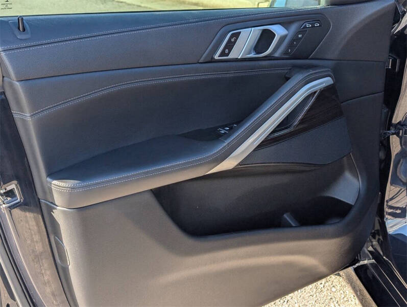 2021 BMW X6 xDrive40i