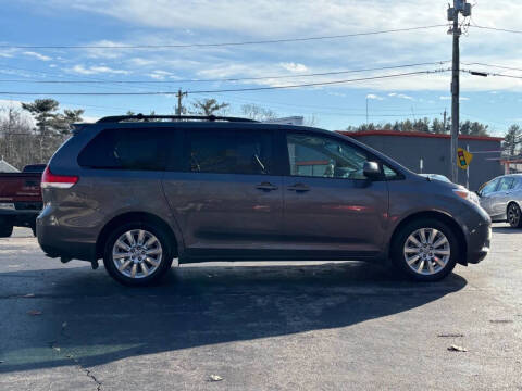 2012 Toyota Sienna