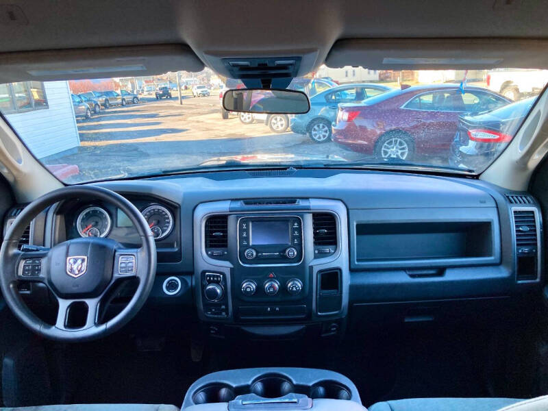 2017 RAM 1500 Express