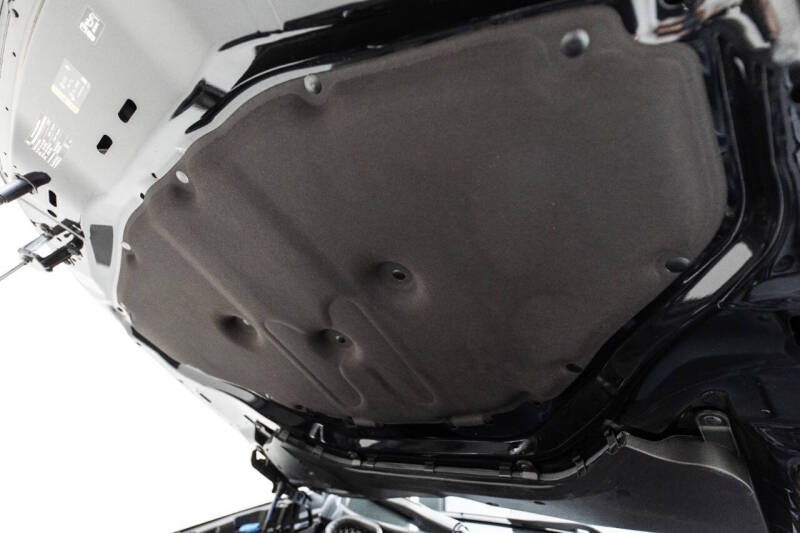 2023 BMW 7 Series 740i