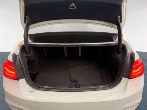 2018 BMW 3 Series 330e iPerformance