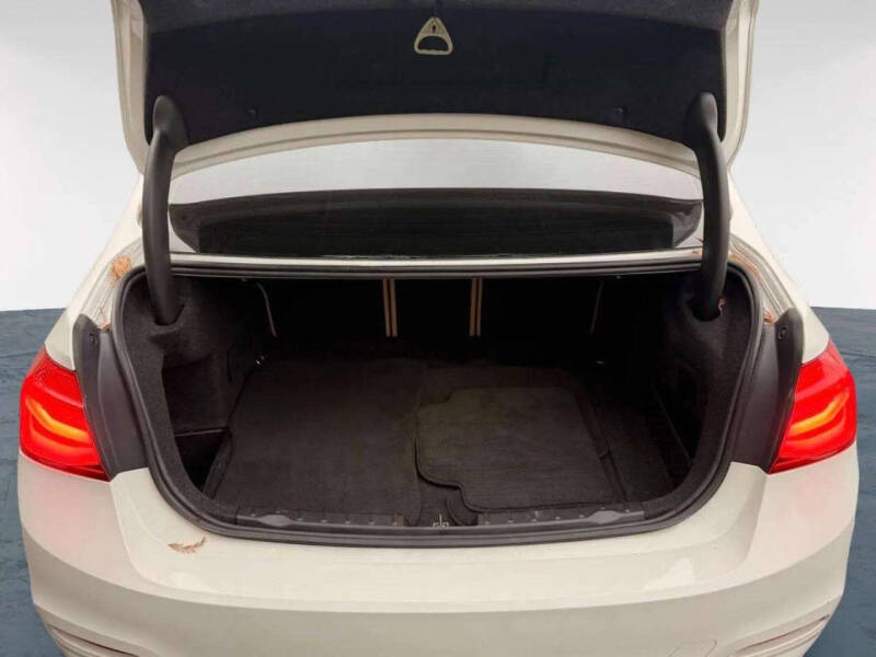 2018 BMW 3 Series 330e iPerformance