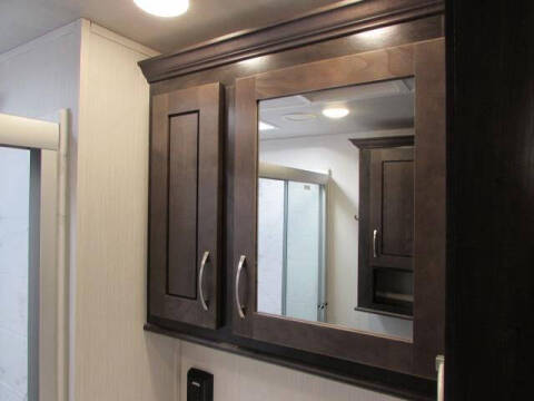 2021 CEDAR CREE F37MBH