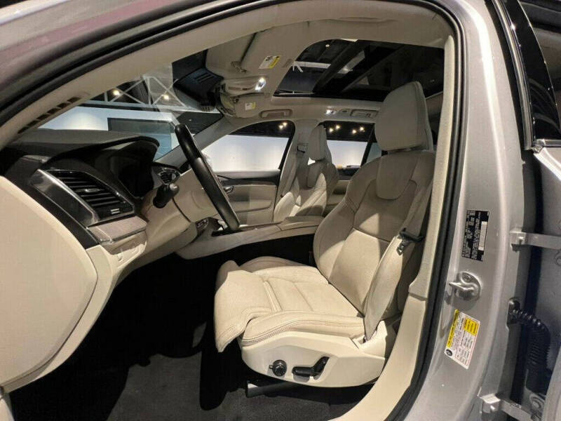 2022 Volvo XC90 T6 Inscription 7-Passenger