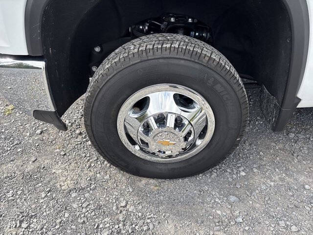 2025 Chevrolet Silverado 3500HD CC LT