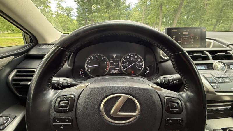 2017 Lexus NX 200t