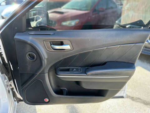 2015 Dodge Charger SXT