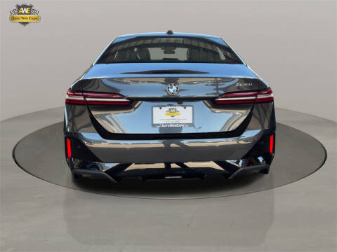 2025 BMW 5 Series 530i