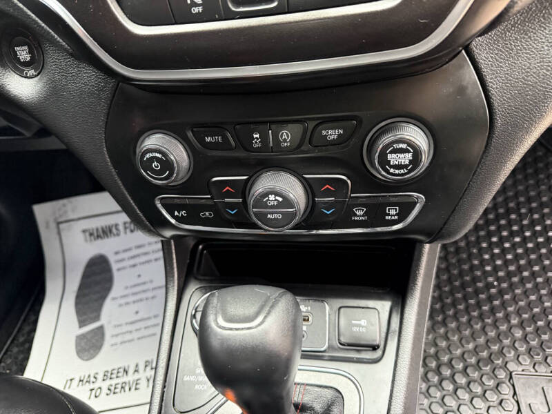 2020 Jeep Cherokee Trailhawk