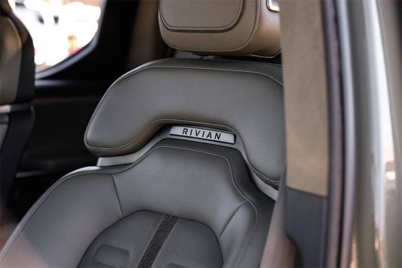 2022 Rivian R1T Launch Edition