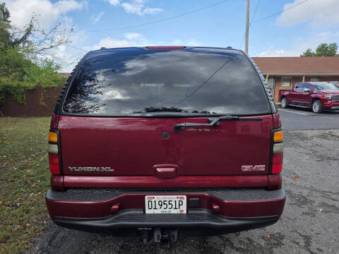 2004 GMC Yukon XL Denali