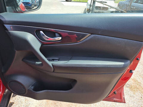 2017 Nissan Rogue SV