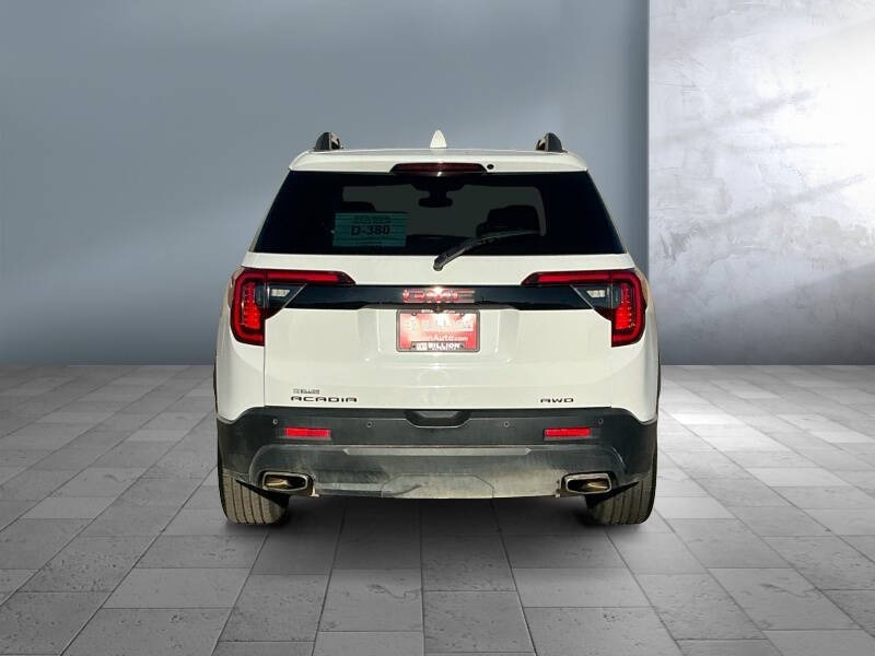 2021 GMC Acadia SLT