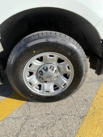 2016 Nissan NV 2500 HD SV