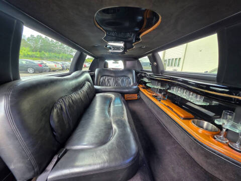 2005 Lincoln Town Car Executive