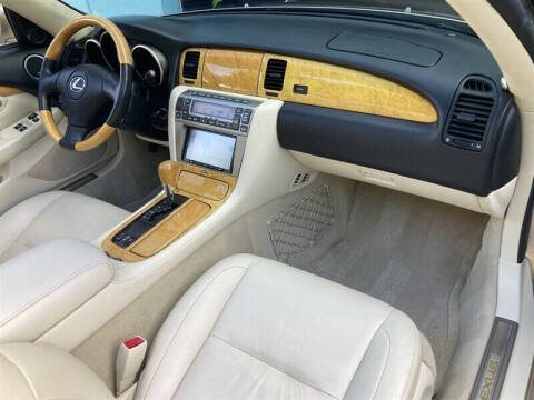 2005 Lexus SC 430
