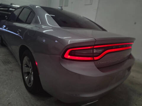 2017 Dodge Charger SXT
