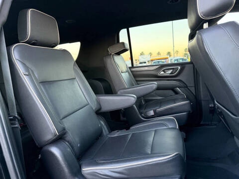 2023 GMC Yukon XL SLT