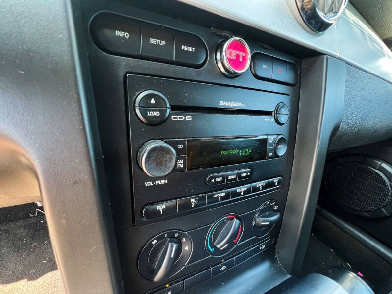 2006 Ford Mustang GT Premium