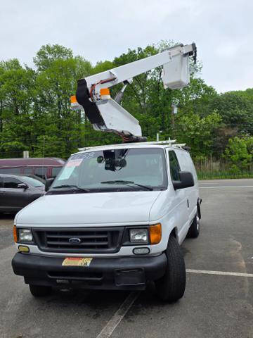 2005 Ford E-Series E-350 SD