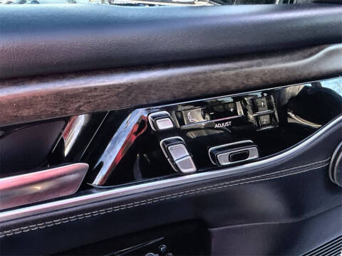 2022 Jeep Grand Wagoneer Series II