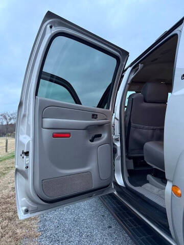 2004 Chevrolet Suburban