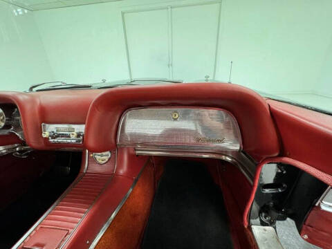 1960 Ford Thunderbird