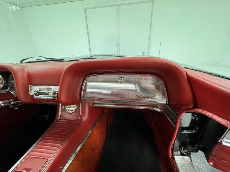 1960 Ford Thunderbird