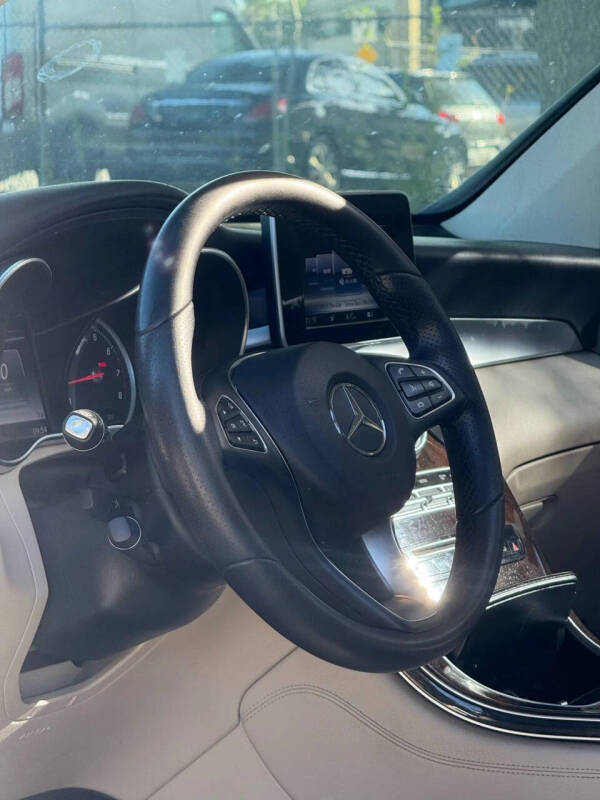 2017 Mercedes-Benz GLC GLC 300