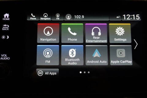 2019 Honda Pilot Touring w/Rear Captain's Chairs