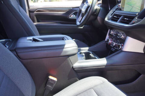 2023 GMC Yukon SLE
