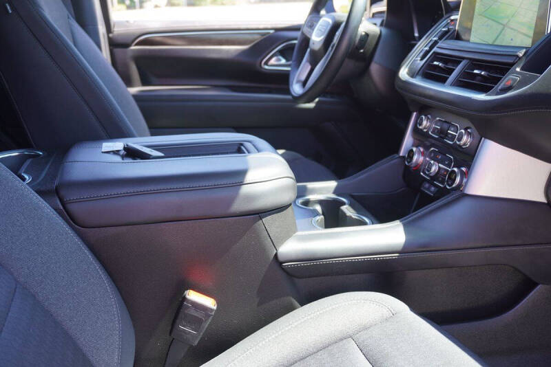 2023 GMC Yukon SLE