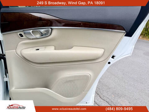 2016 Volvo XC90 T6 Momentum