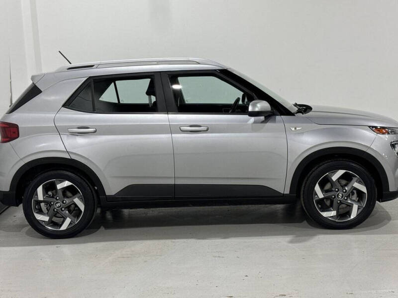 2023 Hyundai Venue SEL
