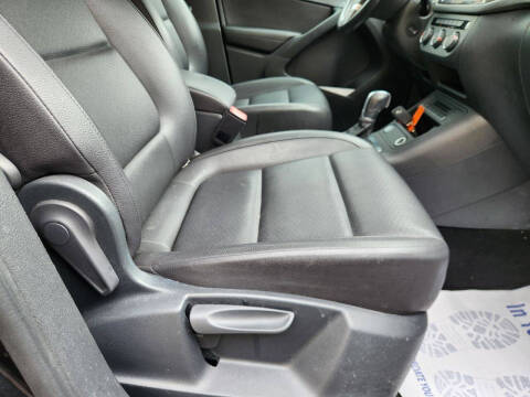 2016 Volkswagen Tiguan 2.0T S 4Motion