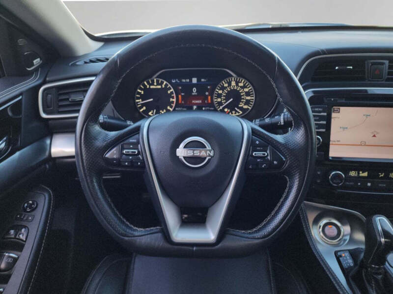 2023 Nissan Maxima