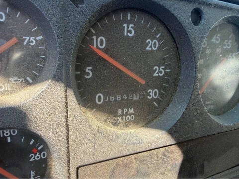 1999 Freightliner FL60