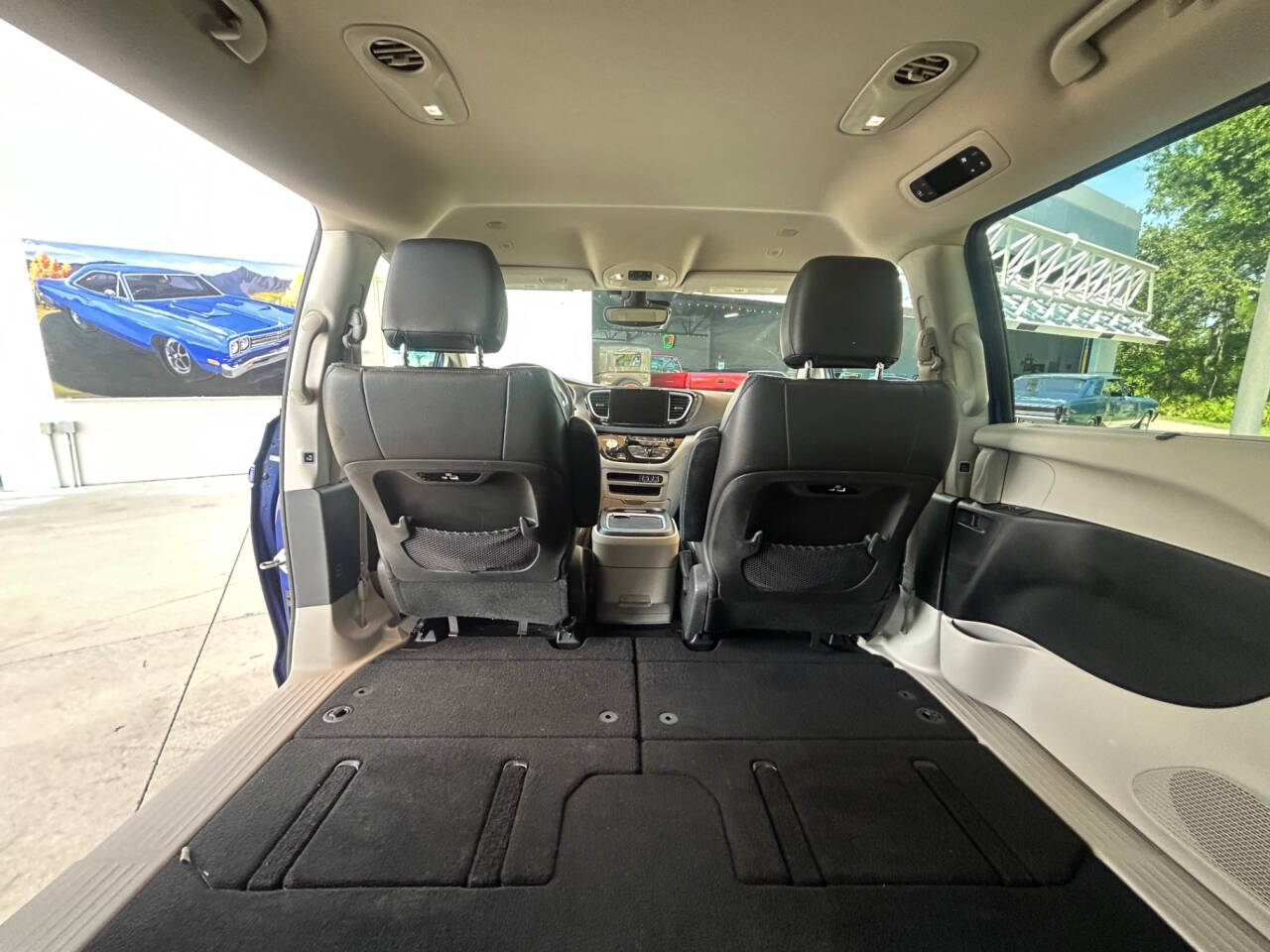2021 Chrysler Pacifica 30