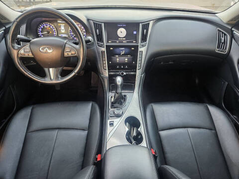 2015 Infiniti Q50 Premium