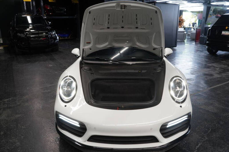 2017 Porsche 911 Turbo S
