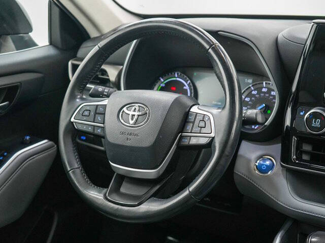 2022 Toyota Highlander Hybrid XLE