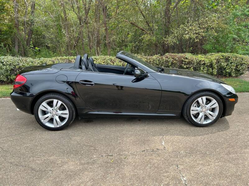 2009 Mercedes-Benz SLK for sale at Ray Todd LTD in Tyler TX