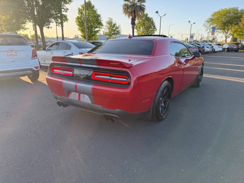 2015 Dodge Challenger SRT 392
