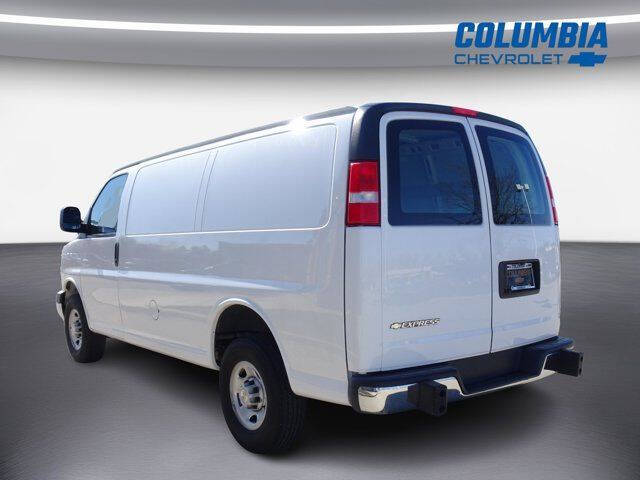 2024 Chevrolet Express 2500