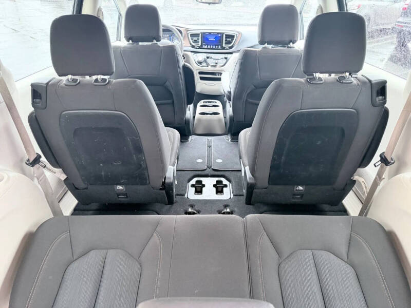 2017 Chrysler Pacifica Touring