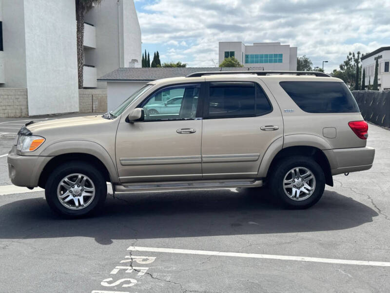 2005 Toyota Sequoia SR5