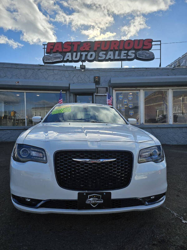 2019 Chrysler 300 for sale at FAST AND FURIOUS AUTO SALES in Newark NJ